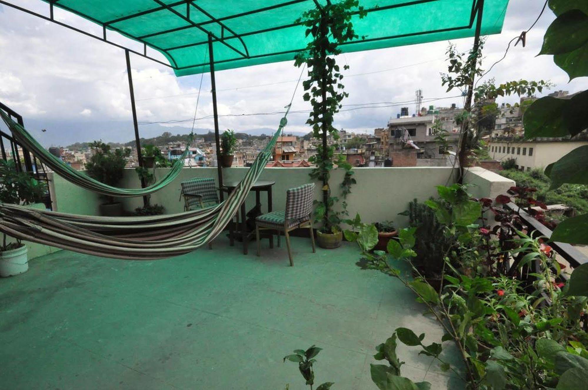 Metro Eco Hotel Katmandou Extérieur photo