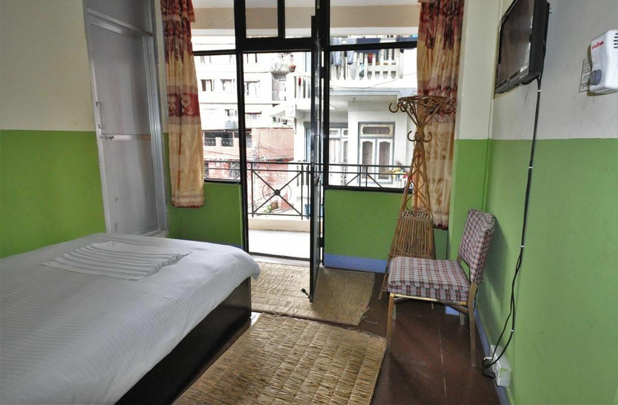 Metro Eco Hotel Katmandou Extérieur photo